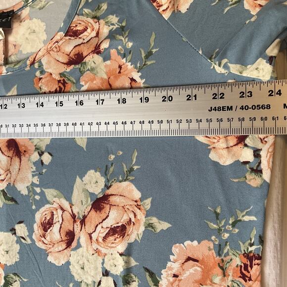 Discreet Women Maxi Dress 3X Blue Floral Shift Short Sleeve Cold Shoulder - Picture 3 of 10